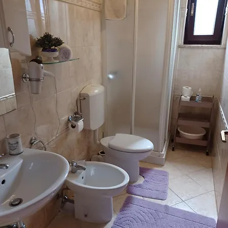 Pometo Iii Apartment